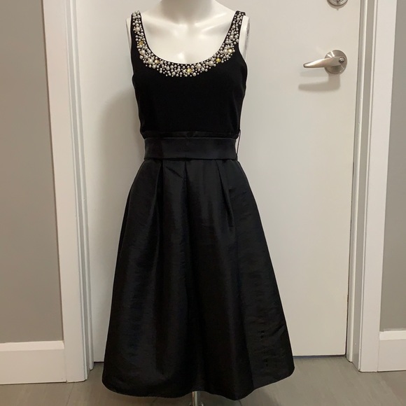 Suzy Shier Dresses & Skirts - Laura black vintage dress